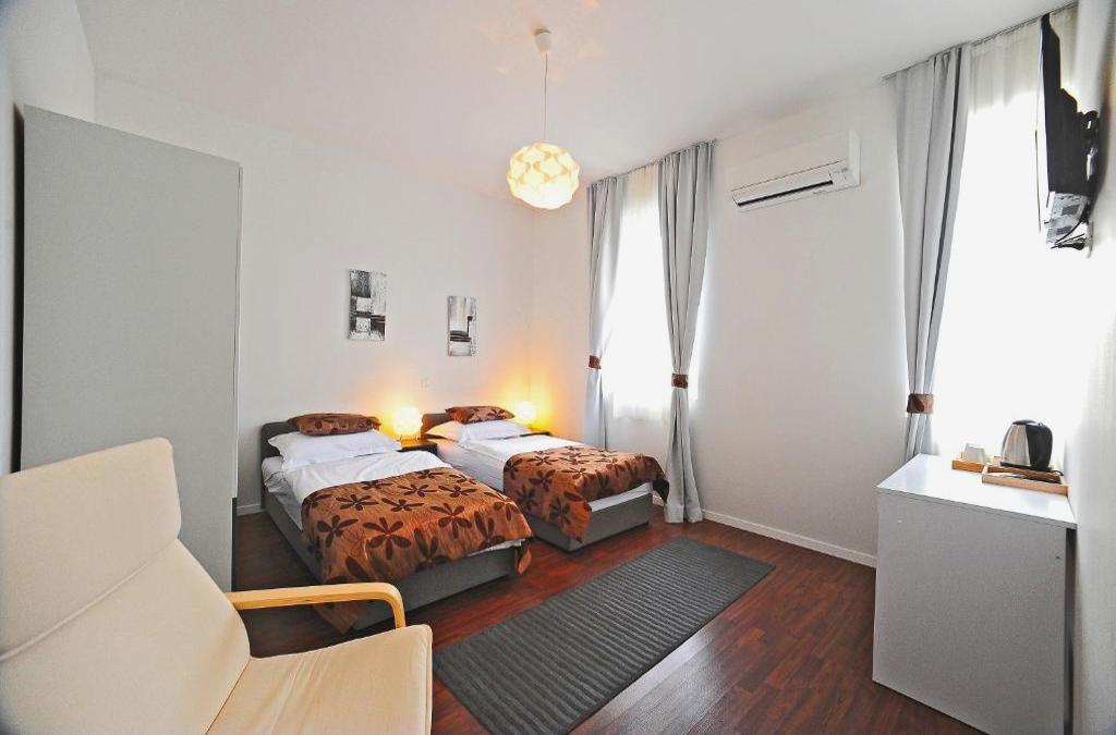 Valenti rooms