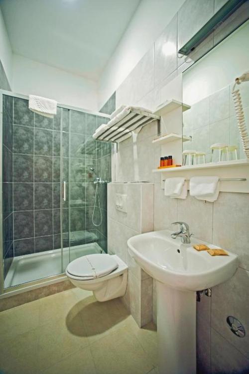 Valenti rooms