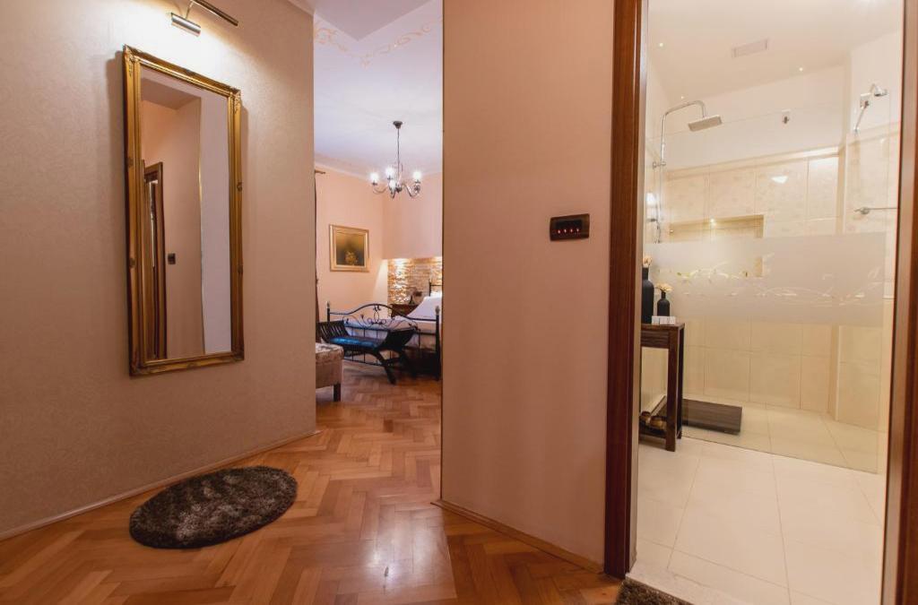 Unique Luxury Rooms