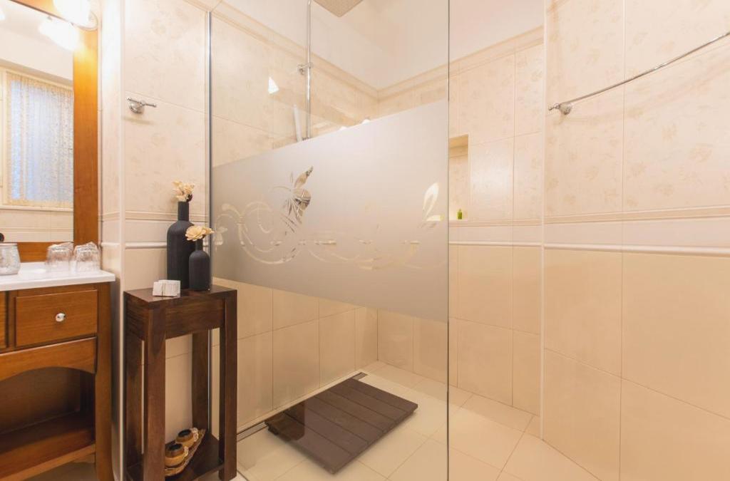 Unique Luxury Rooms