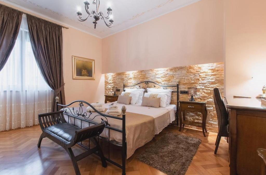 Unique Luxury Rooms