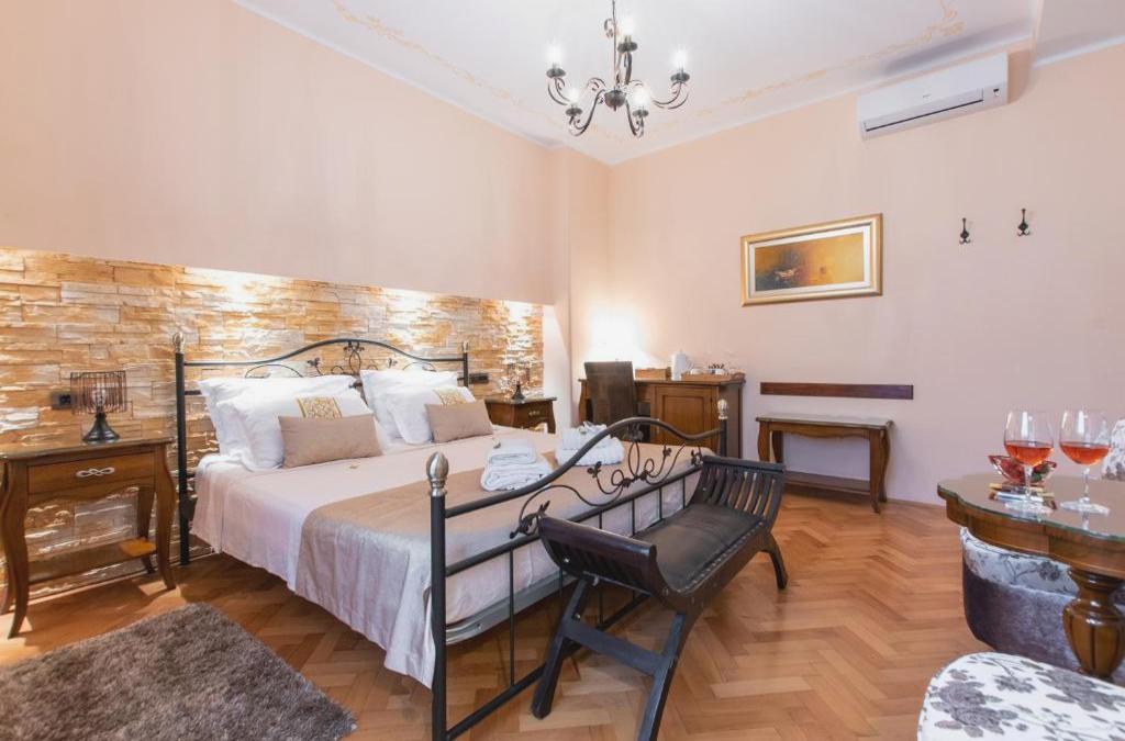 Unique Luxury Rooms