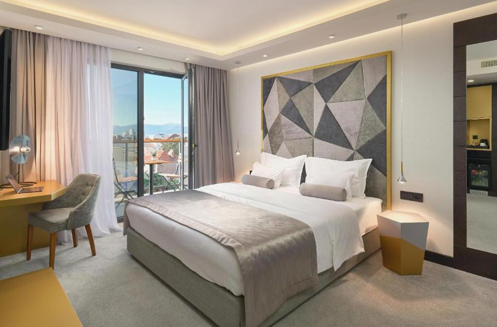 Time Boutique Hotel