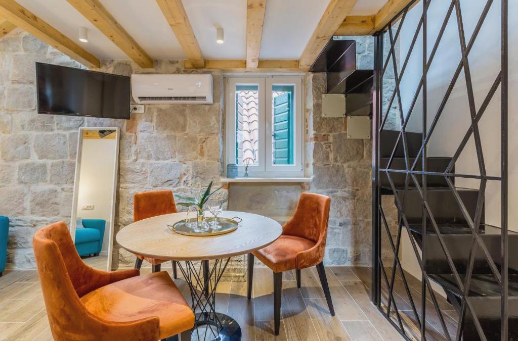 Miara Luxury Rooms