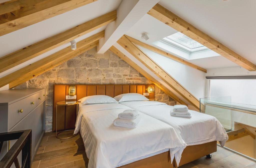 Miara Luxury Rooms