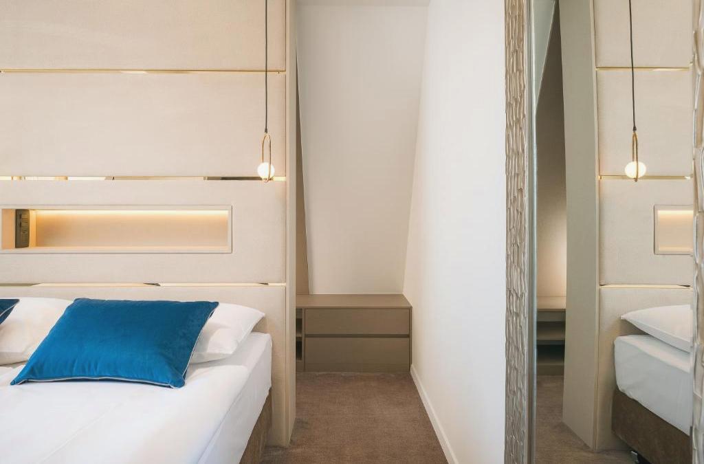 Flos Luxury Rooms
