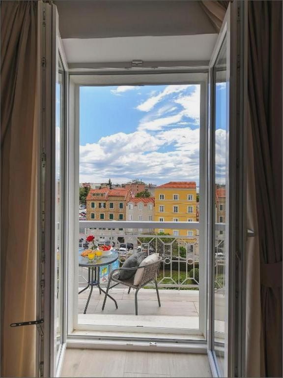 Via Porto Rooms