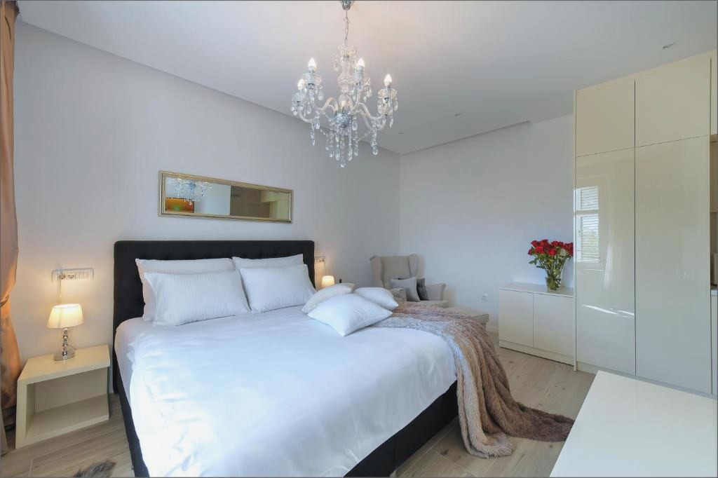 Via Porto Rooms