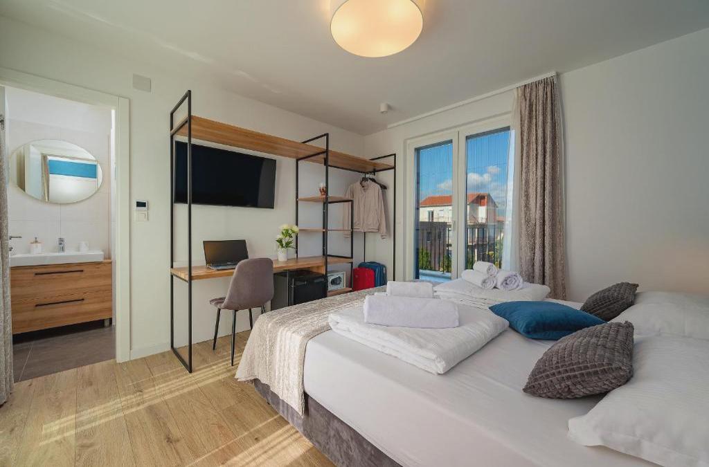 Seven Seas Residence