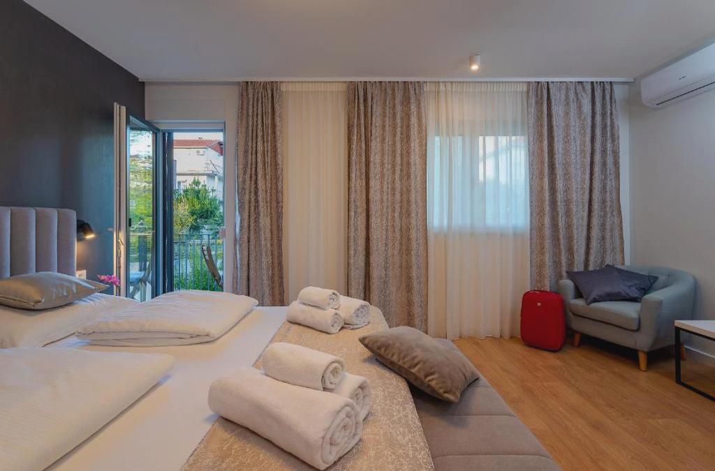Seven Seas Residence