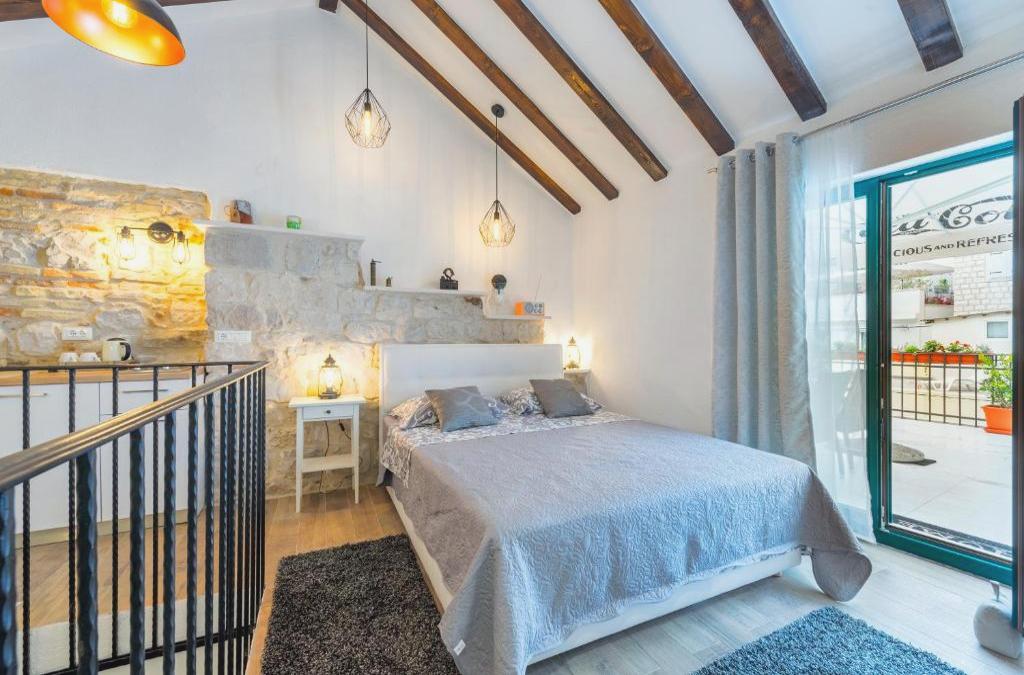 Apartments & Rooms Dujam