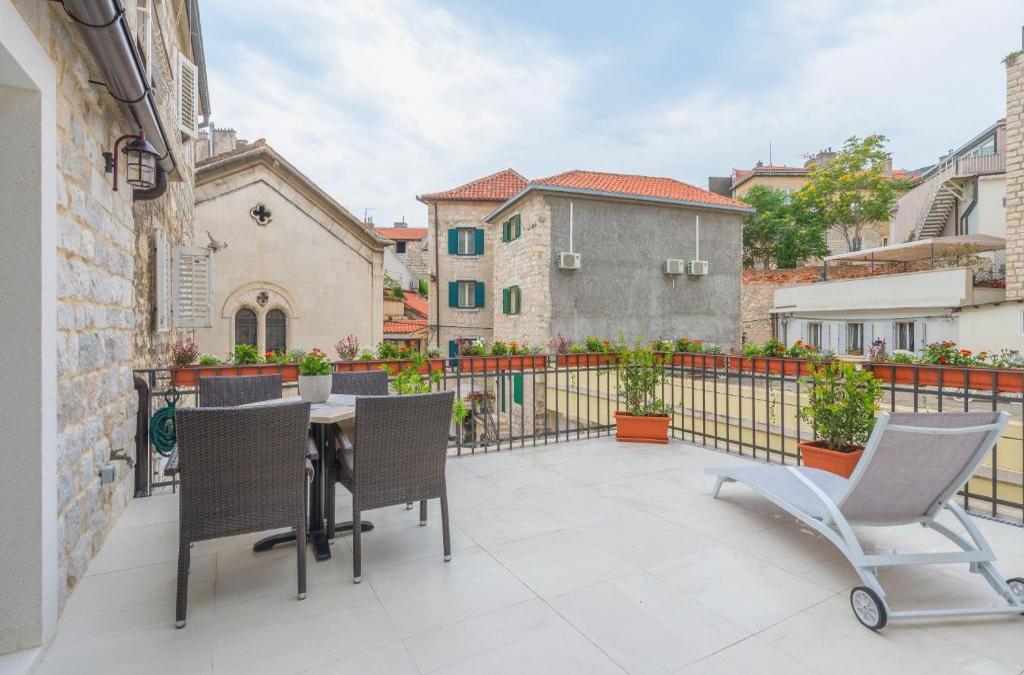 Apartments & Rooms Dujam