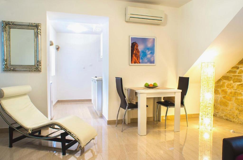 Split Allure Apartments