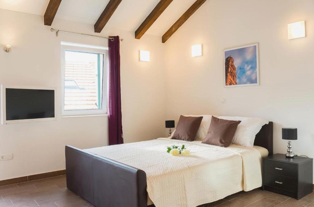 Split Allure Apartments