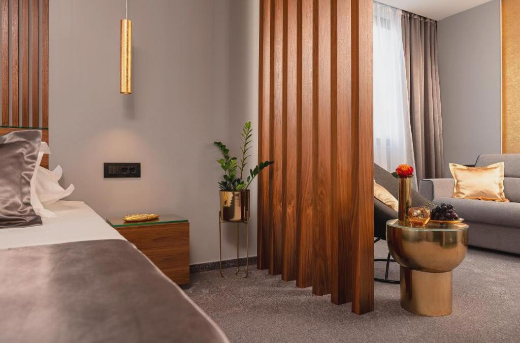 Royal Suites-Sky