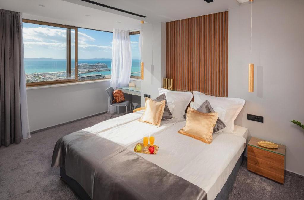Royal Suites-Sky