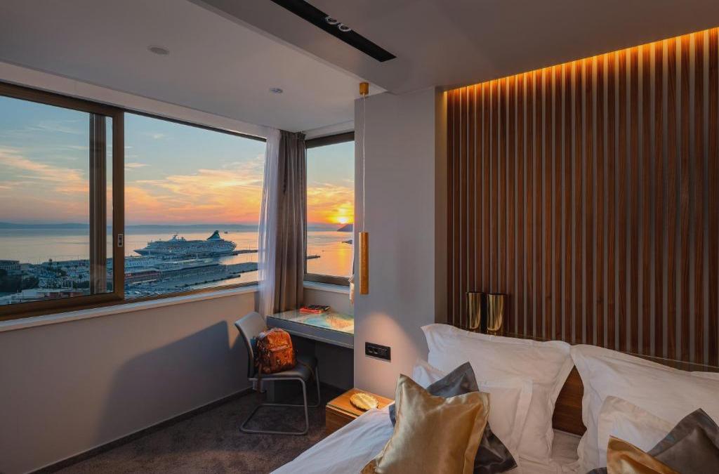 Royal Suites-Sky