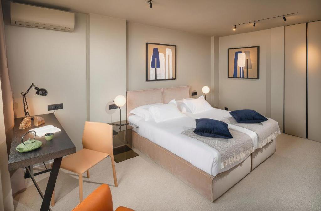 Royal Suites-Sky