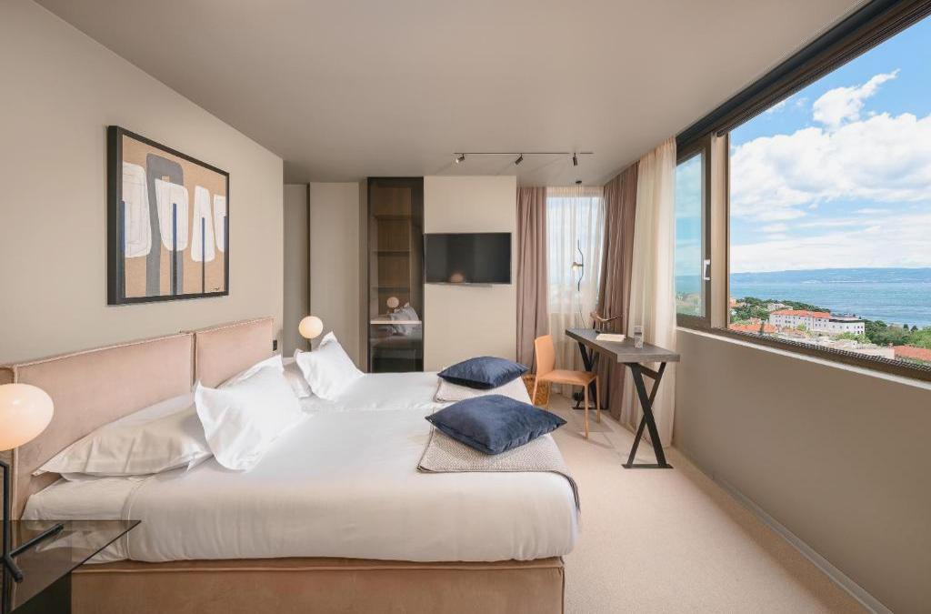 Royal Suites-Sky