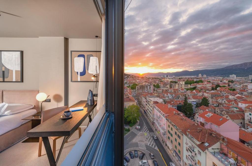 Royal Suites-Sky