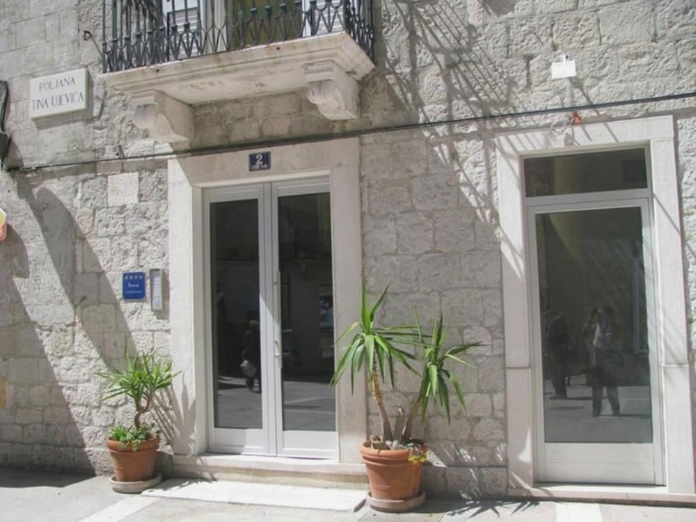 Split Theatre Apartments