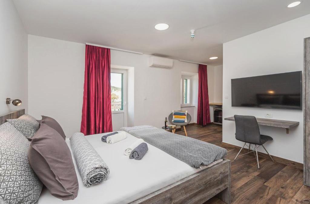 Apinelo Port Rooms