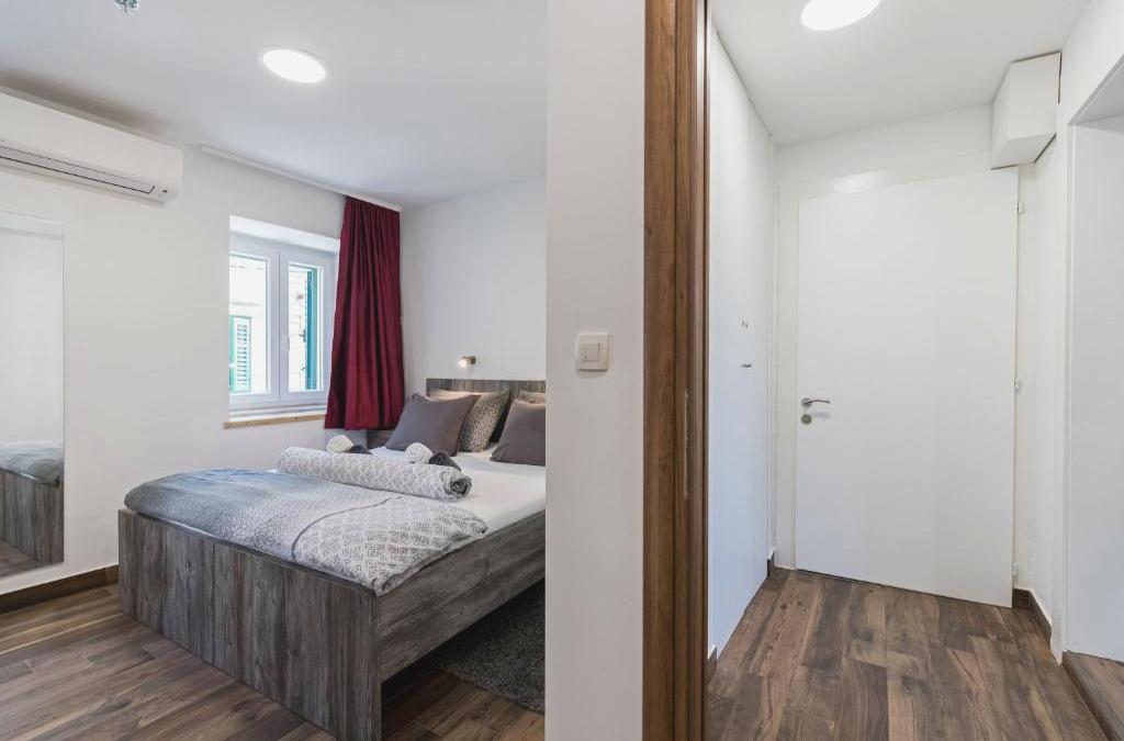 Apinelo Port Rooms