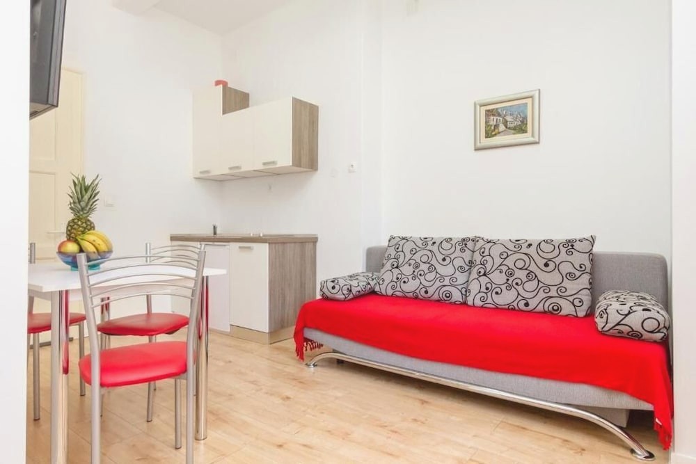 Central Jardin Guesthouse