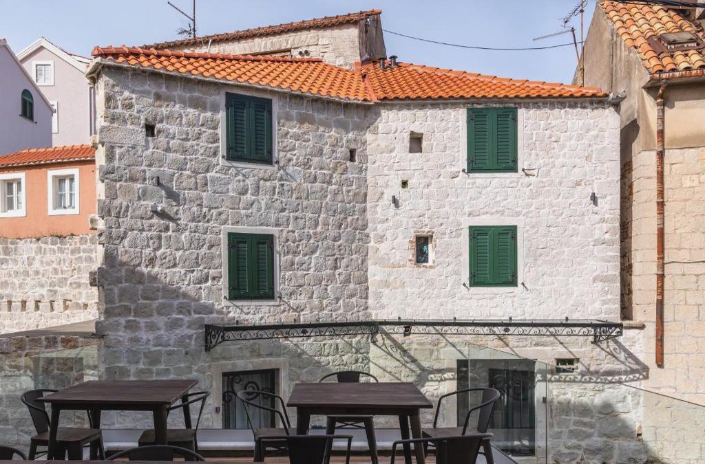 Historic Plaza Varos Split