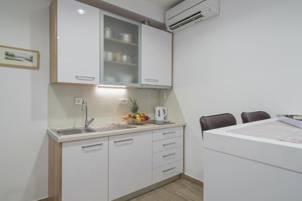 Drop In Split Luxury Suites
