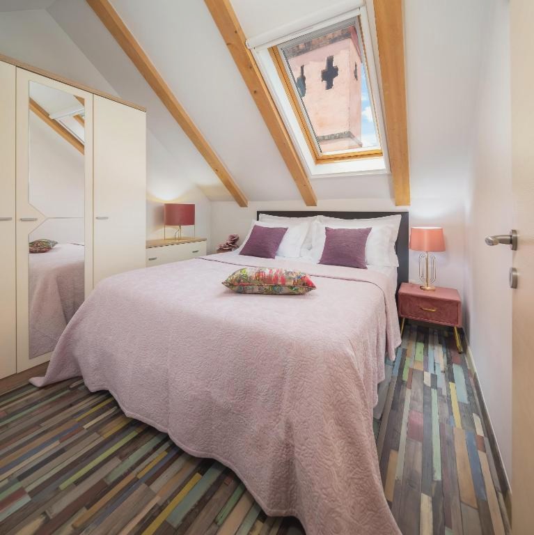 Romantic Luxury Rooms