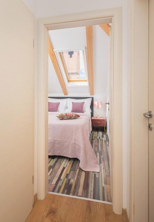 Romantic Luxury Rooms