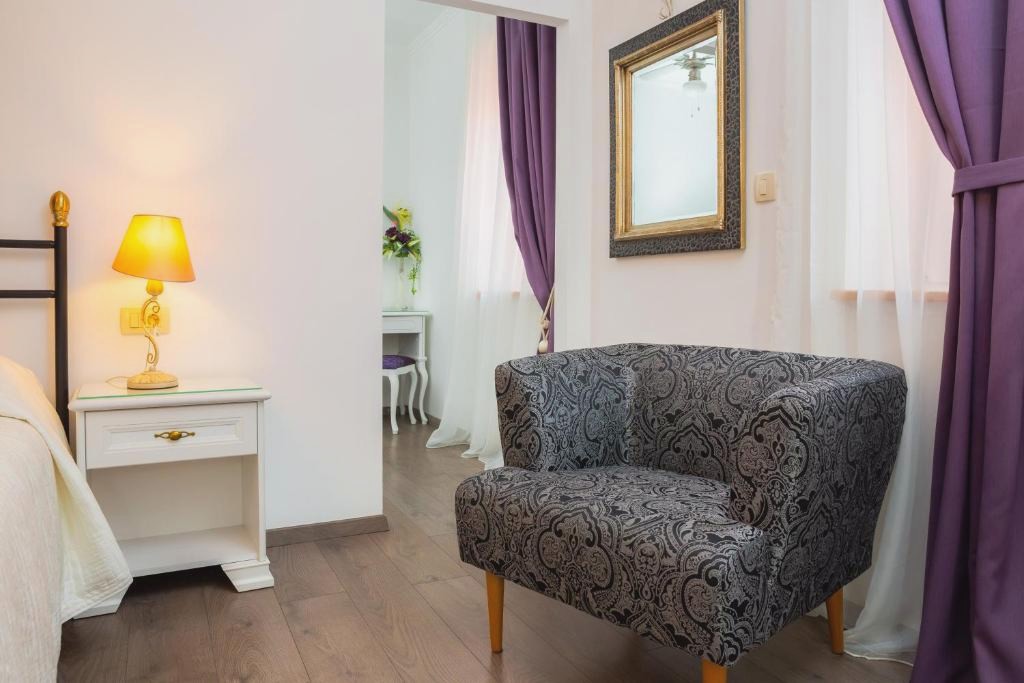 Romantic Luxury Rooms