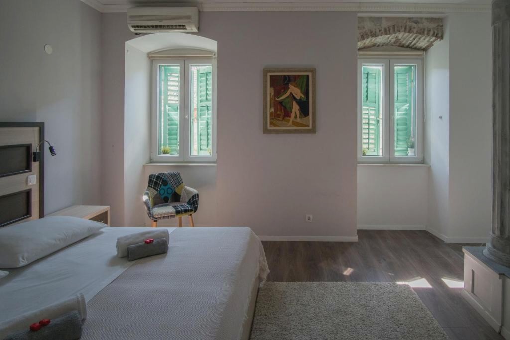 JR Luxury Guesthouse