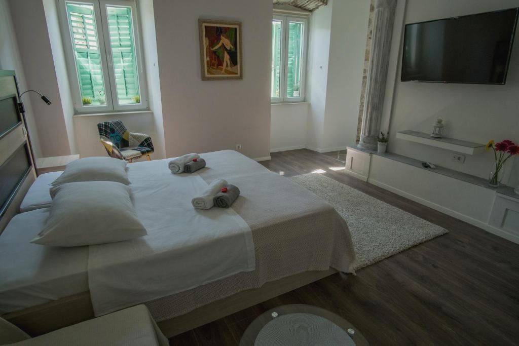 JR Luxury Guesthouse