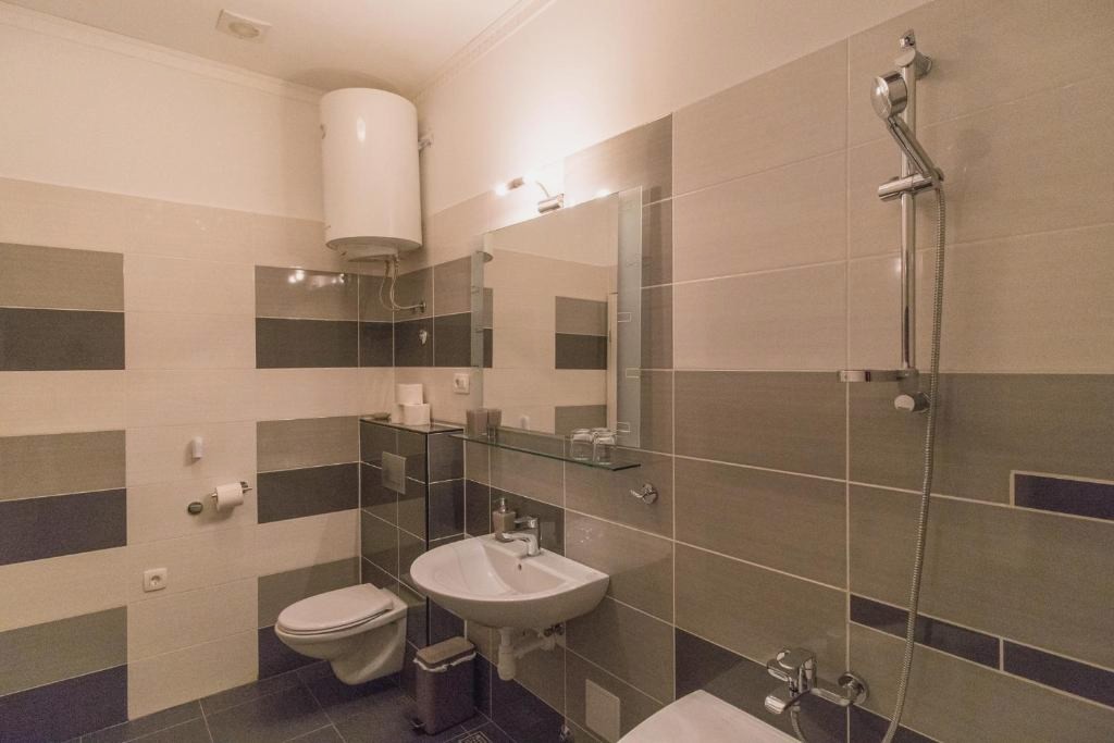 JR Luxury Guesthouse