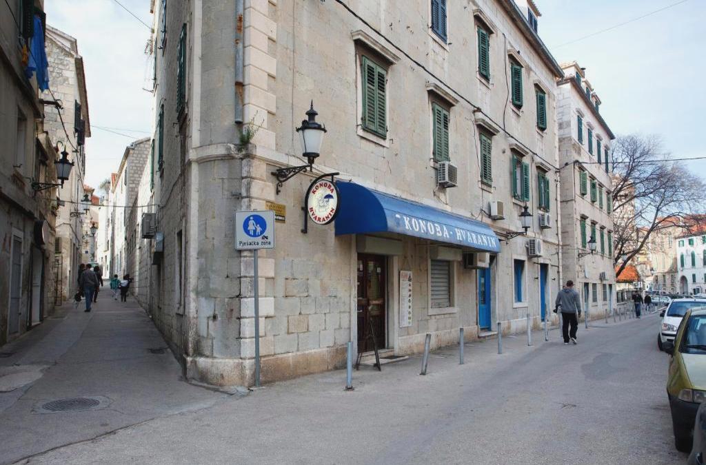 Luxury Apartments Leone