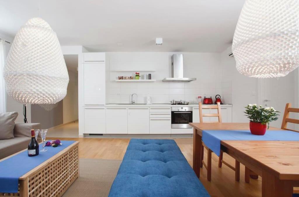 Luxury Apartments Leone