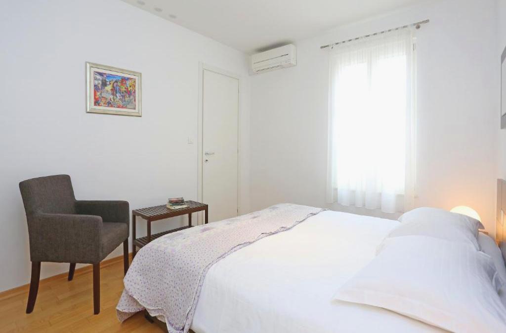 Luxury Apartments Leone