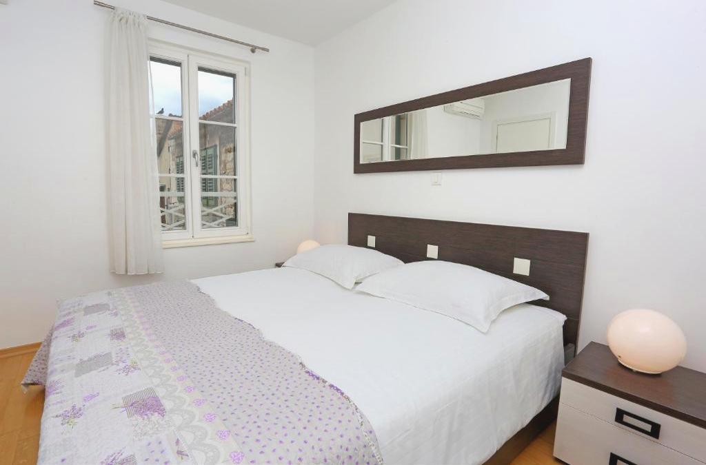 Luxury Apartments Leone