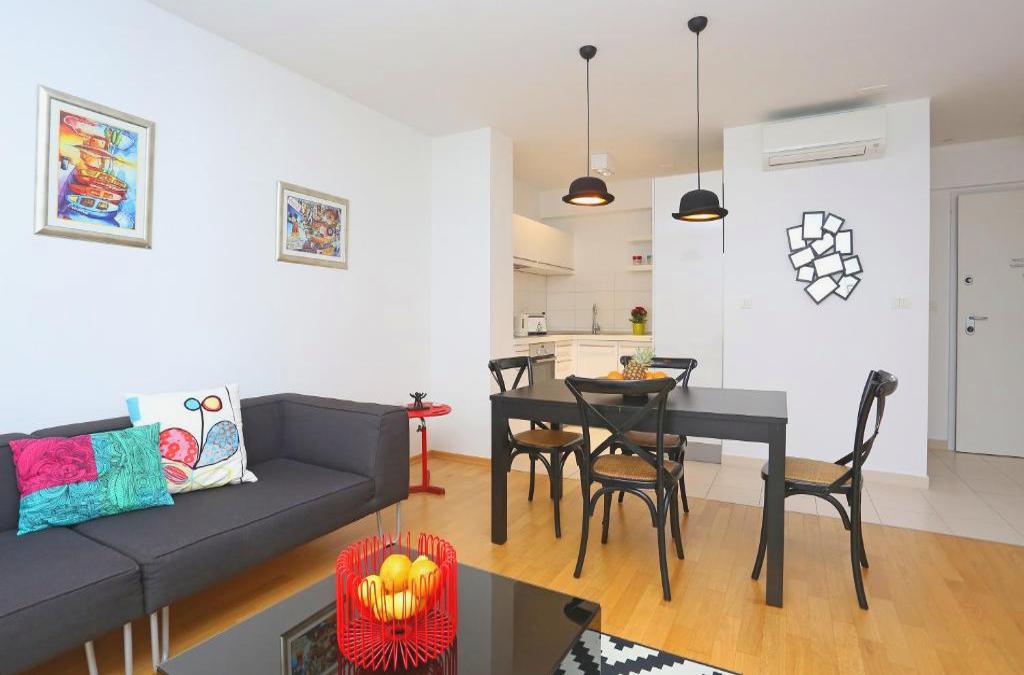 Luxury Apartments Leone