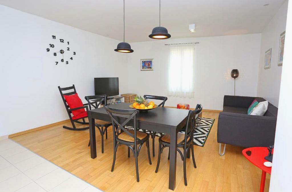 Luxury Apartments Leone