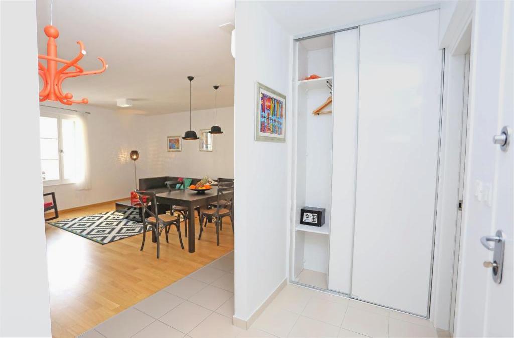 Luxury Apartments Leone