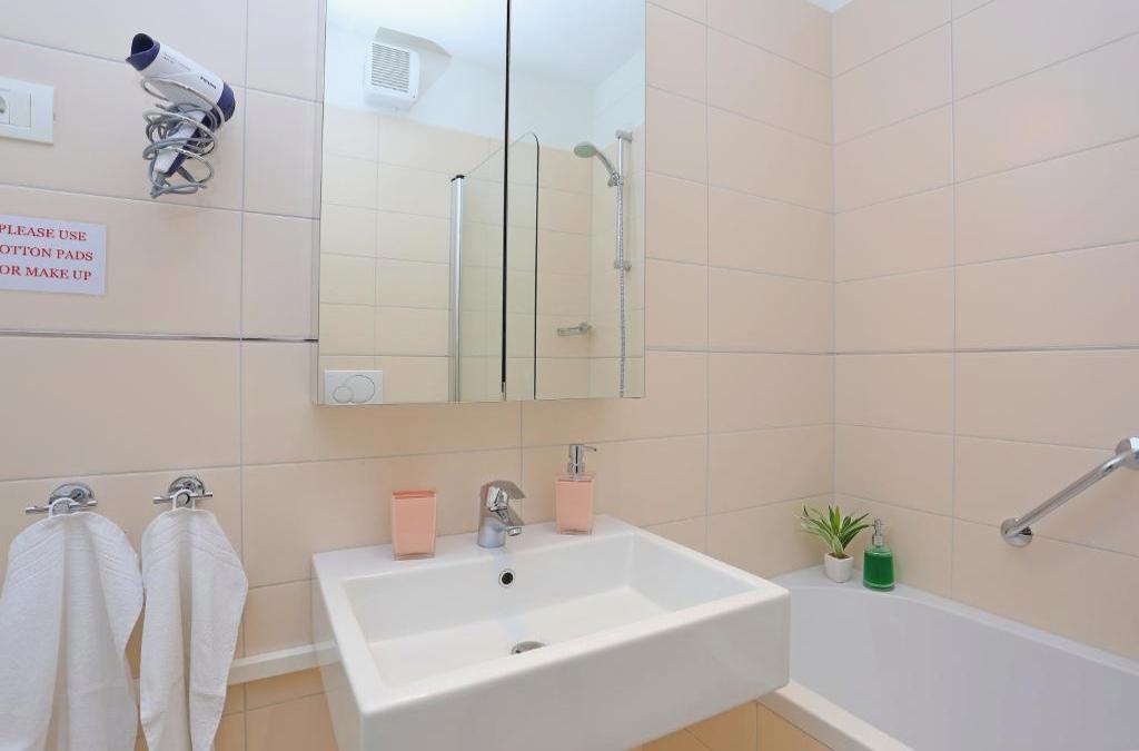 Luxury Apartments Leone