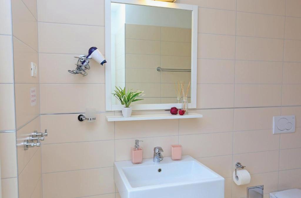 Luxury Apartments Leone