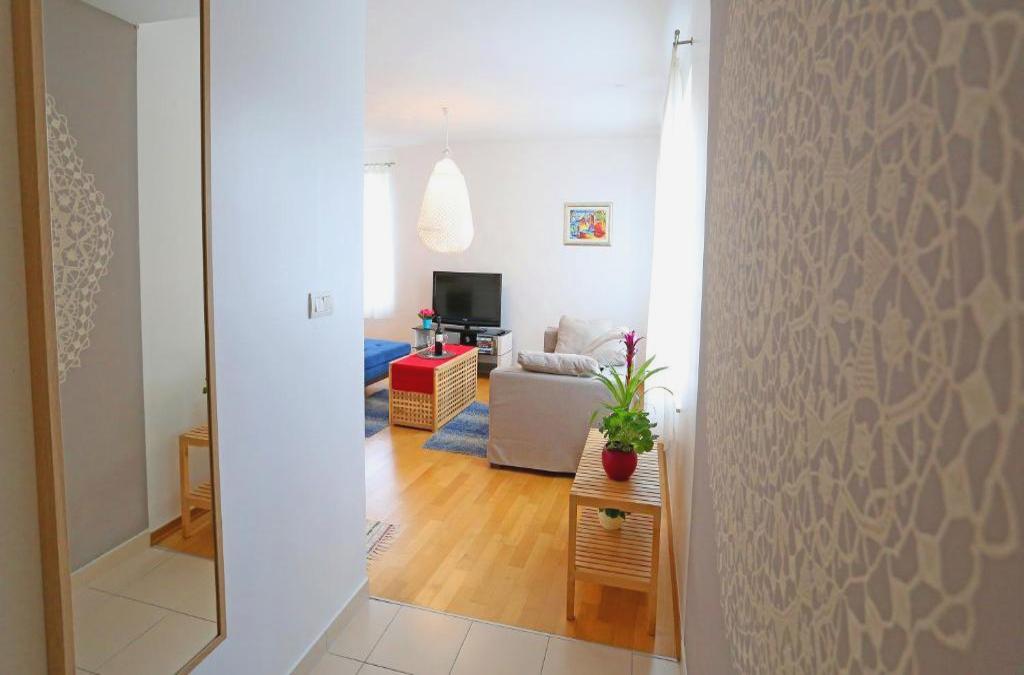 Luxury Apartments Leone