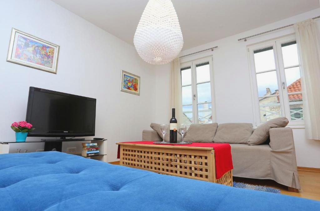 Luxury Apartments Leone