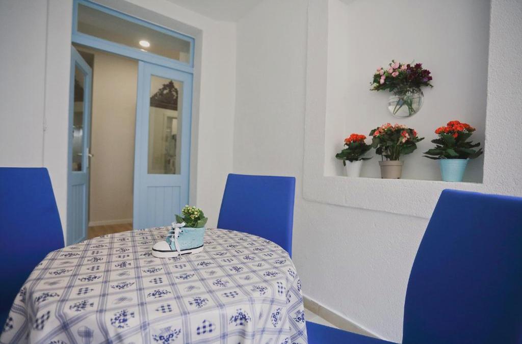 Split Old Town Suites