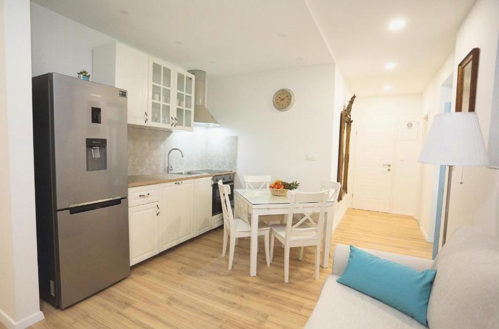 Split Old Town Suites