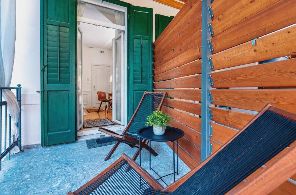 Evala luxury rooms with pool and garden